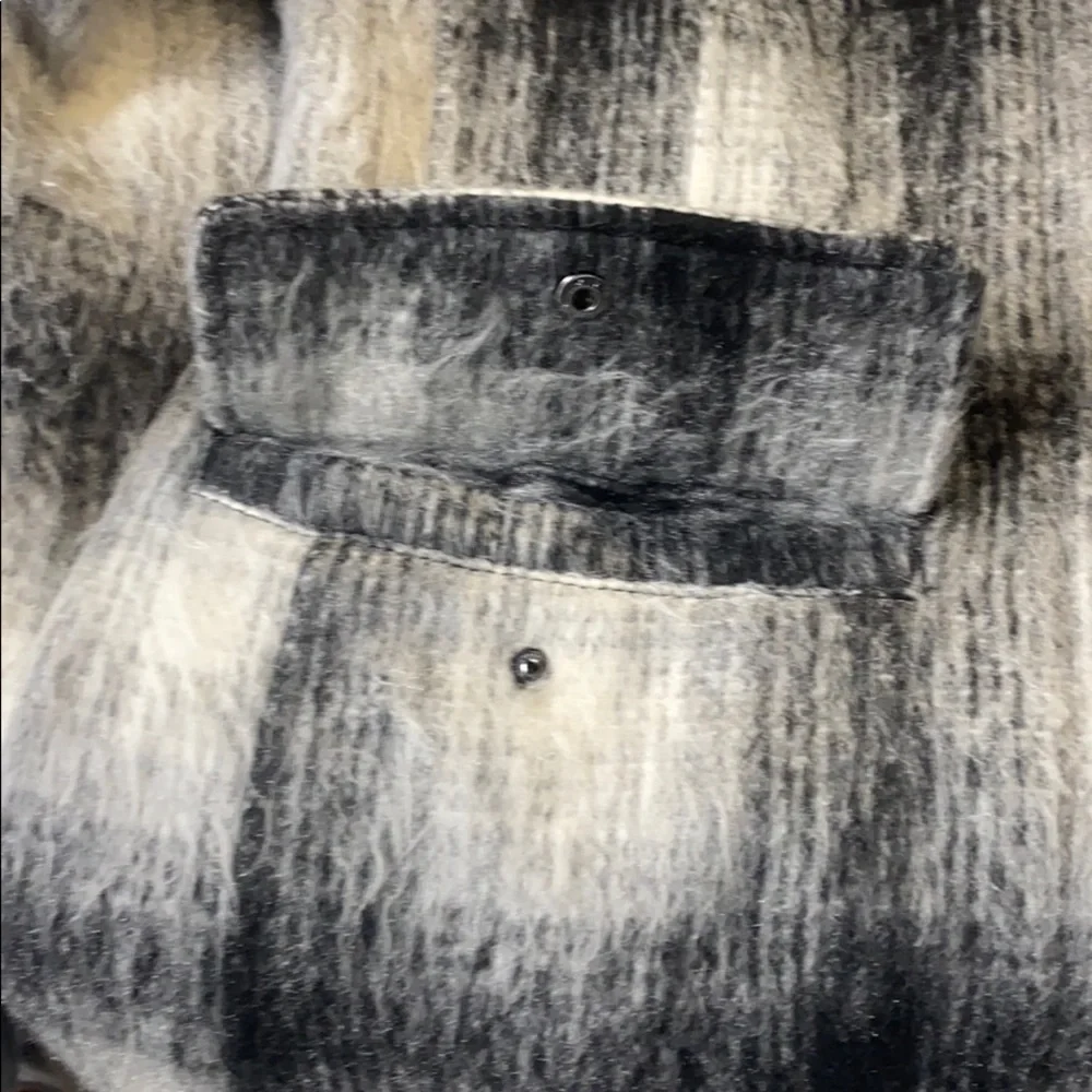 Triple Star Winter Coat With Hood - Picture 4 of 12